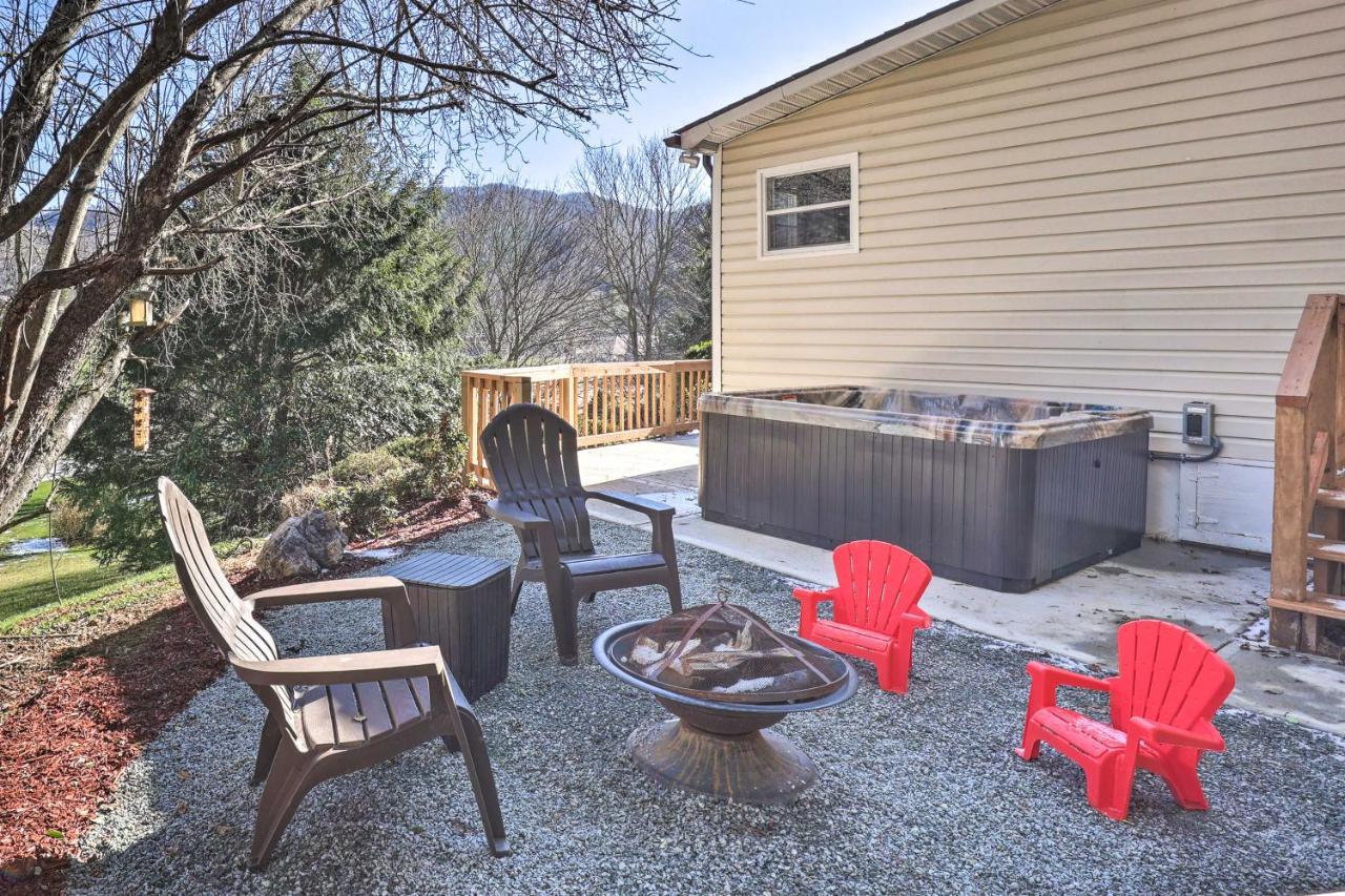 Hot Tub And Fire Pit At Luxe Blue Ridge Bungalow Villa Vilas Eksteriør bilde